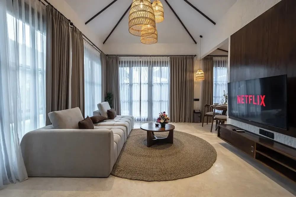 Moonlight EVDEkimi - Stylish 2BR escape with Tropical garden and Pool - photo 1