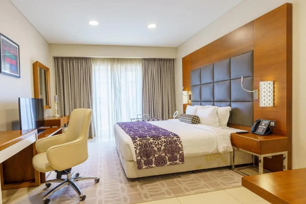 Levatio Hotel & Suites - photo 2