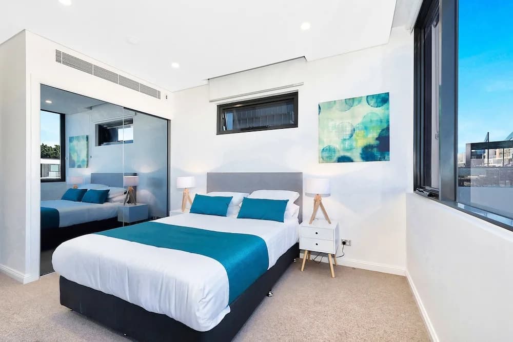 2 Bedrooms with Great Cleanliness and Comfort - photo 2