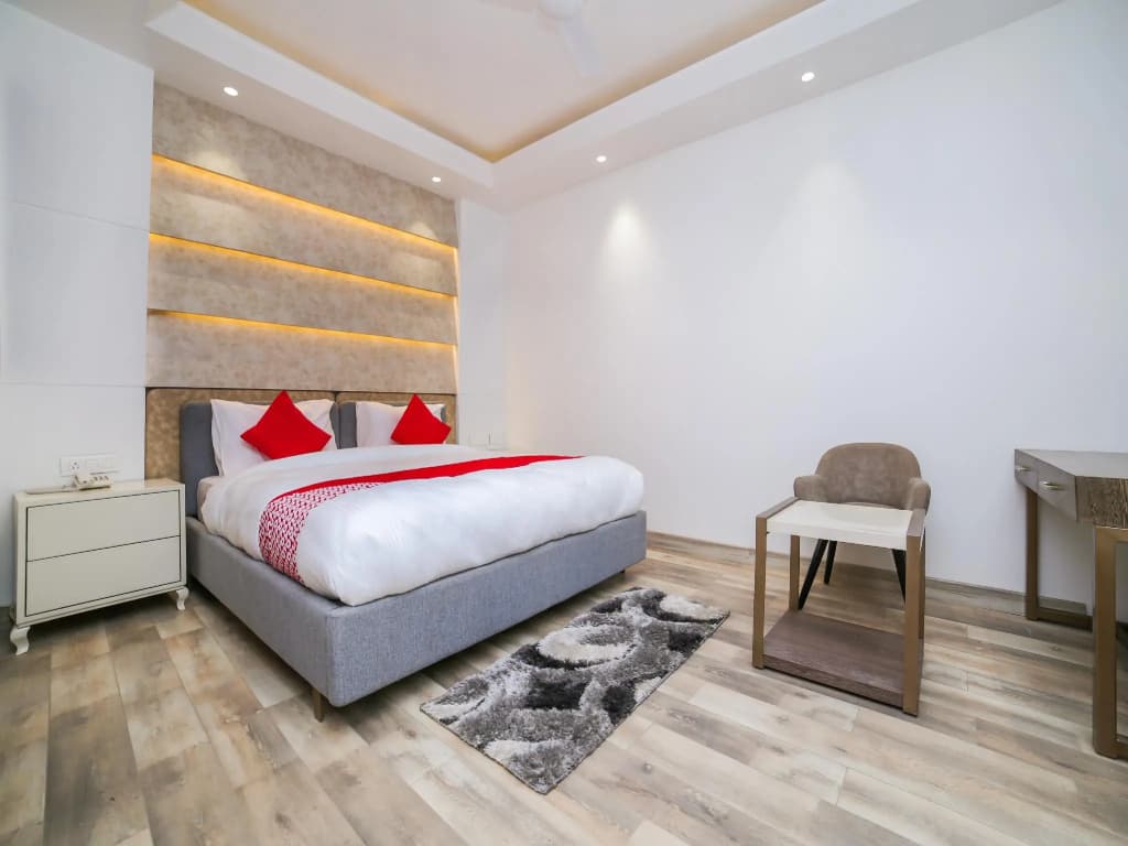 OYO 23088 Hotel Dev Palace - photo 4