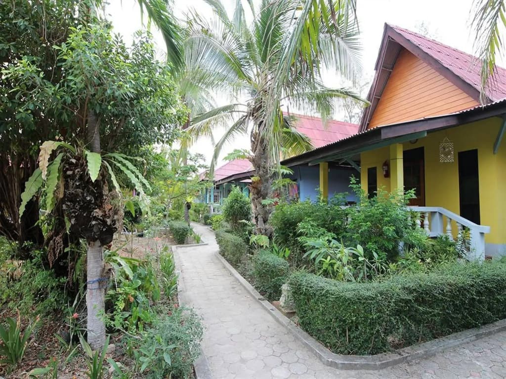 Lanta Villa Resort - photo 17