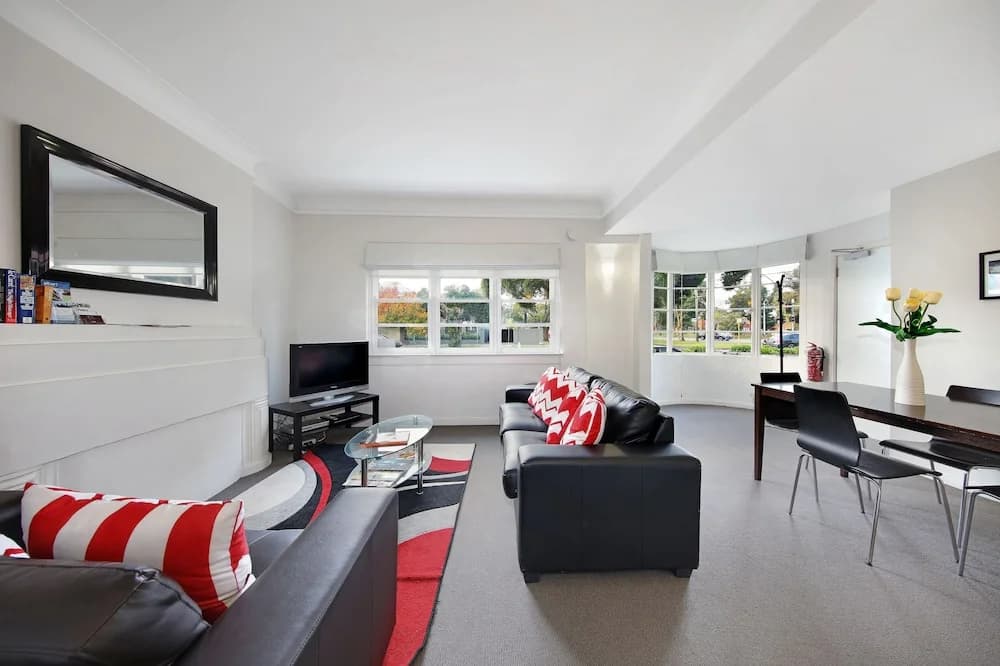 Albert Park Apartments - photo 5