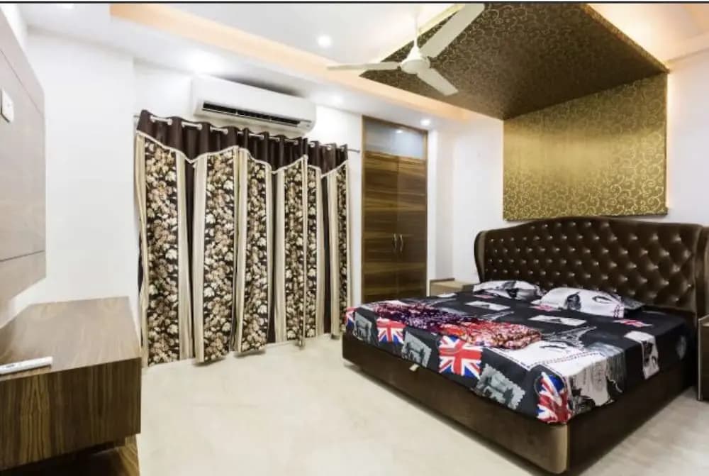 The Penthouse Delhi - photo 14