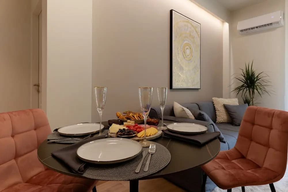Acropolis Deluxe 1BR Apartment - photo 10