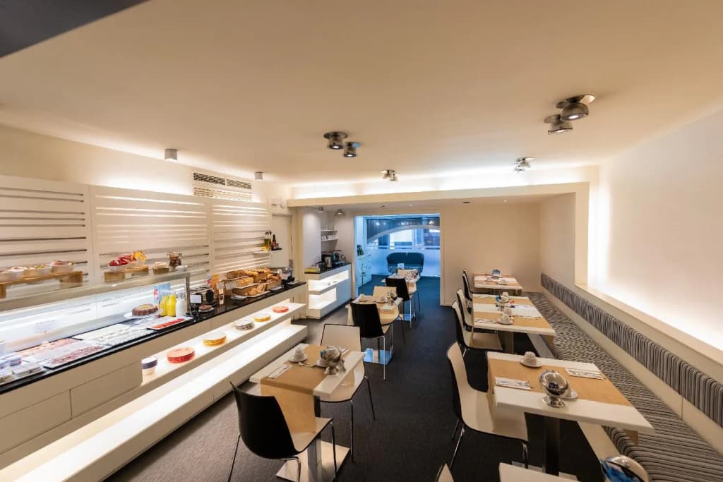 Atenea Rekord Suites Barcelona - photo 22