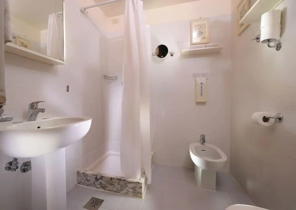 Hotel La Calcina - photo 6