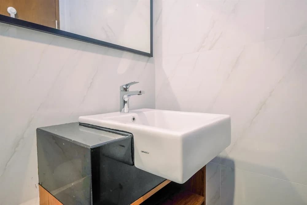 Nice and Elegant Studio at Ciputra World 2 Apartment - photo 7