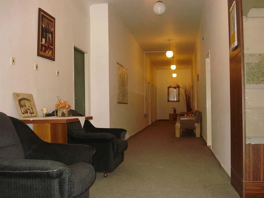 Hotel Planet Prague - photo 8