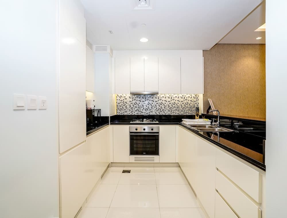 Tanin - Chic Apt With Infinity Pool and Burj Khalifa View - photo 12