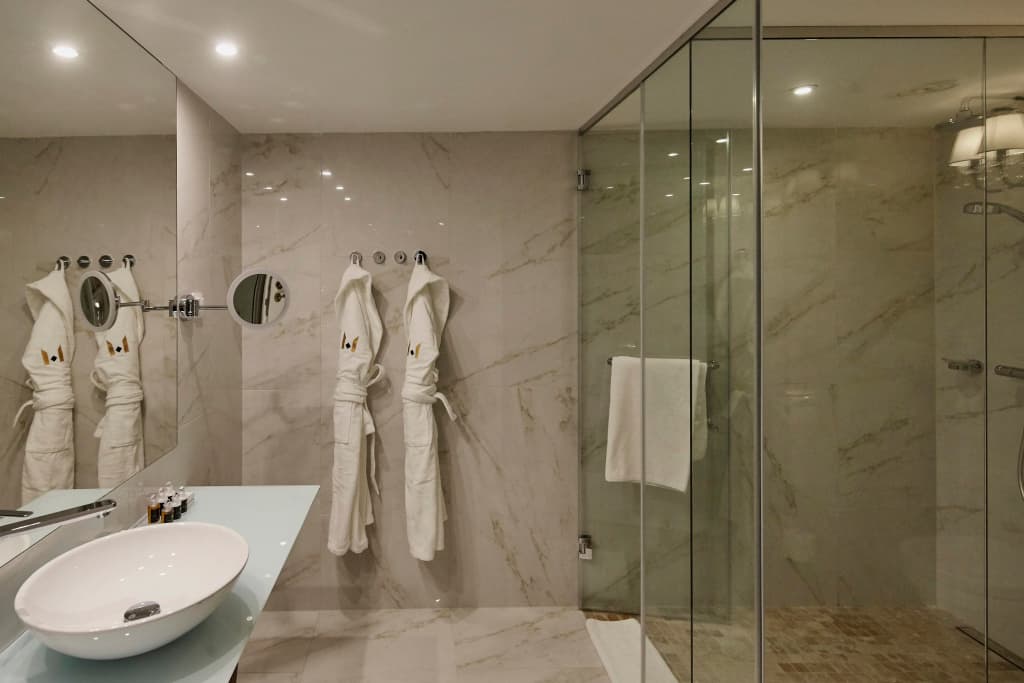 Mystery Hotel Budapest, Preferred Hotels & Resorts - photo 10