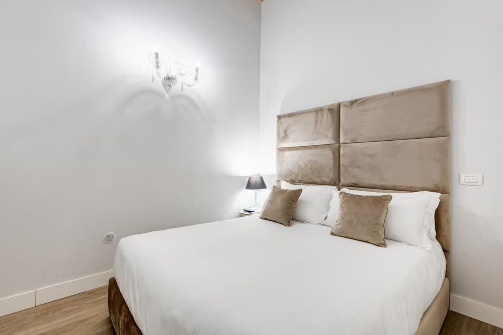 Spanish Queen Apartment - photo 3