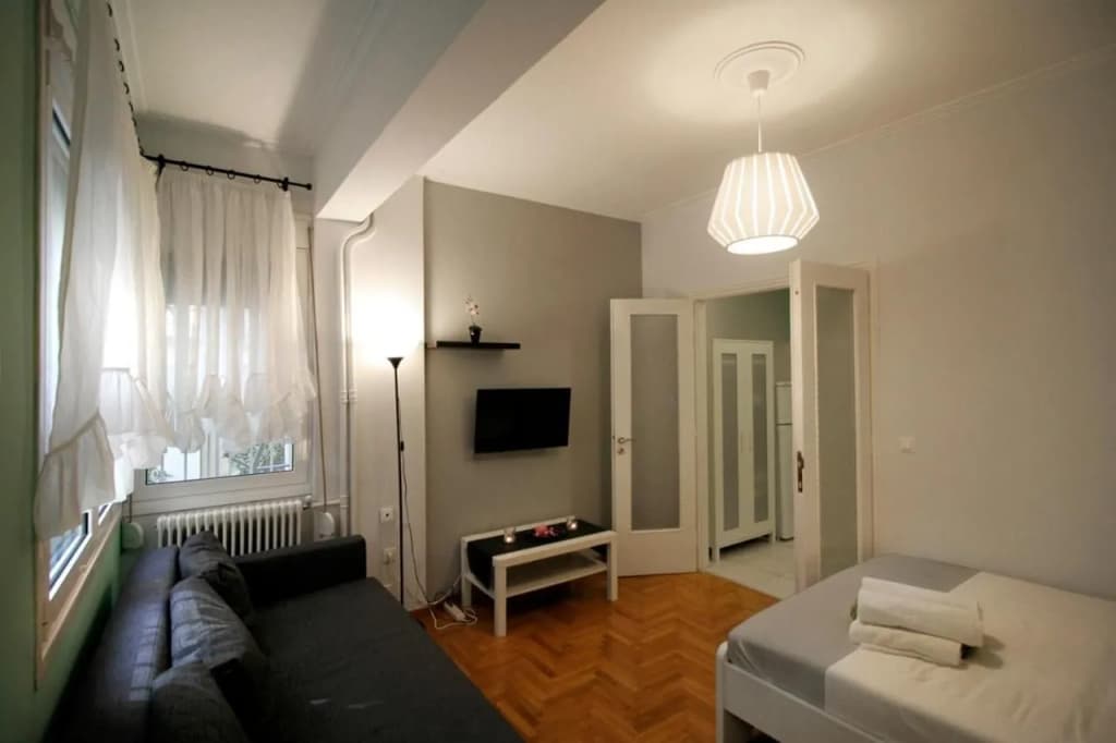 Luxury flat in Kolonaki, 3’ Metro - photo 9