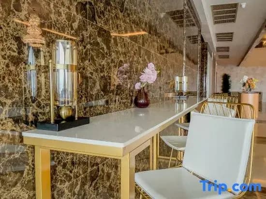 Enrich Grand Hotel - photo 9