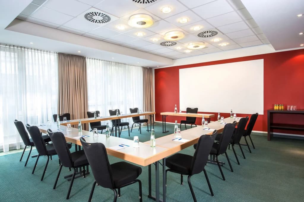 iStay by NH Berlin City Ost Hotel - photo 12