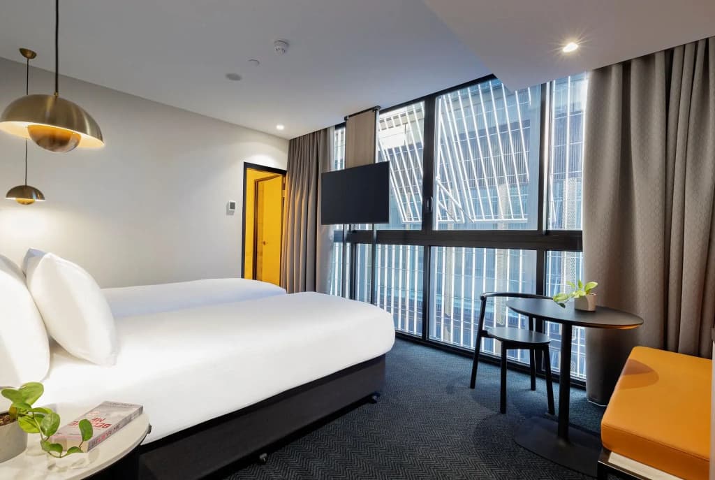 Brady Hotels Jones Lane - photo 6