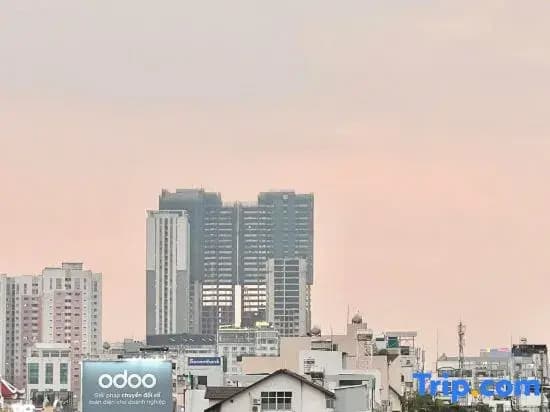 Central Stay Saigon at Vinh Hoi - photo 7