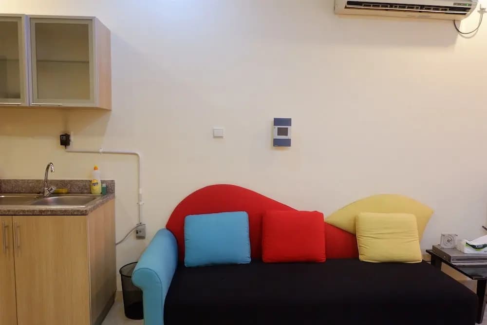 Homey The Bellezza Apartment - photo 18