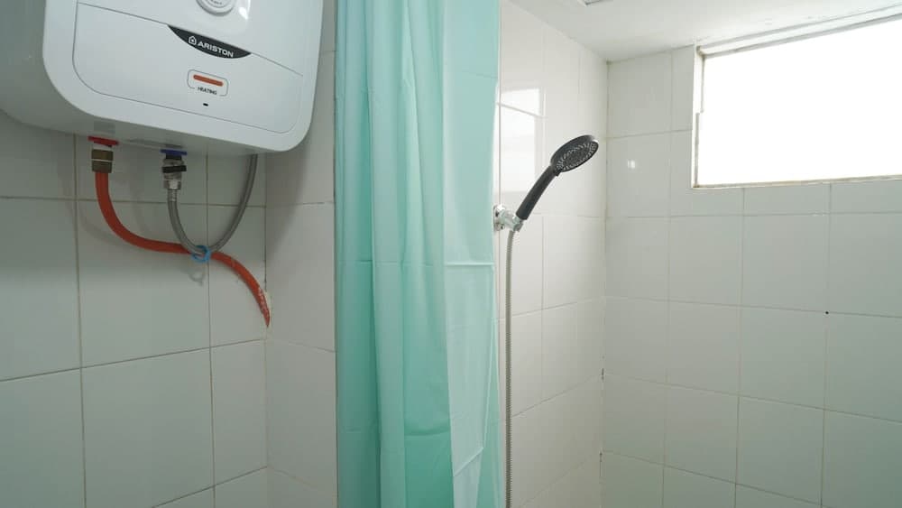 Pleasant White 3Br At Bassura City Apartment - photo 18