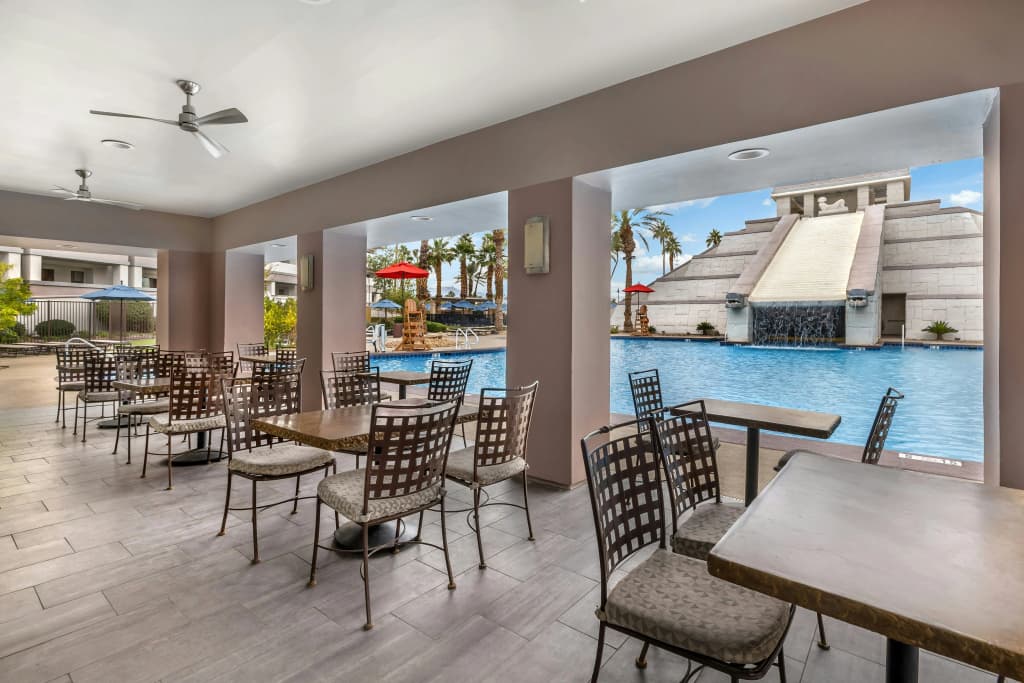 Hilton Vacation Club Cancun Resort Las Vegas - photo 27