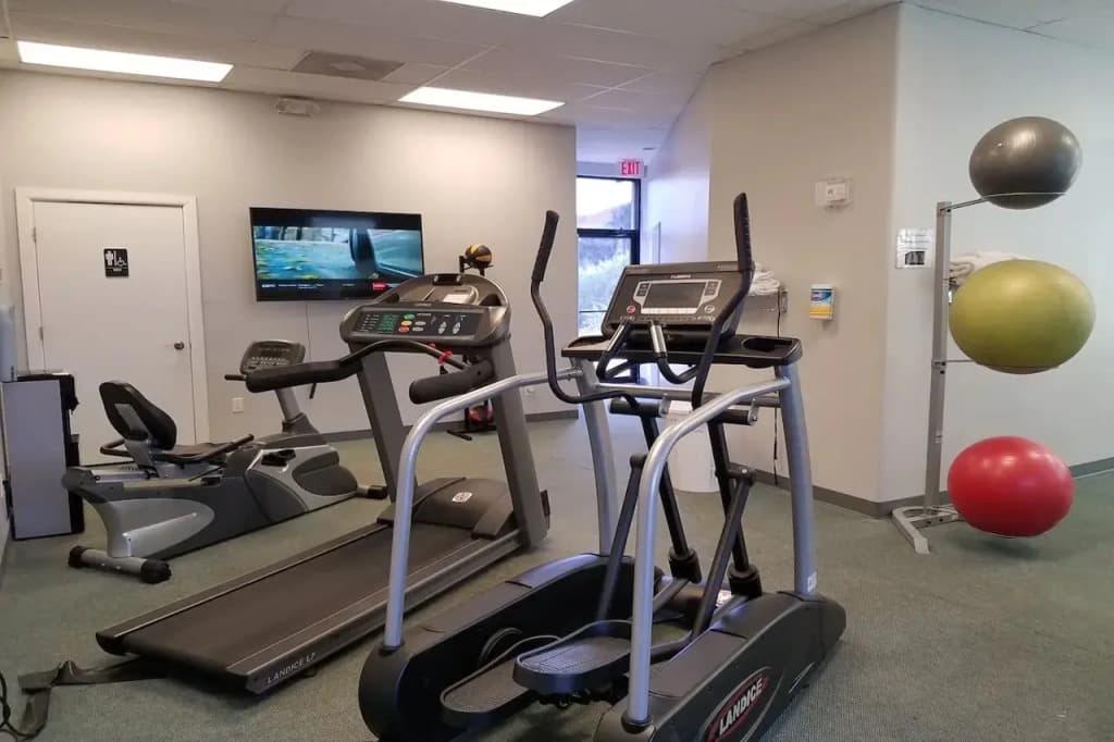 Parc Corniche Condominium Suite Hotel - photo 16