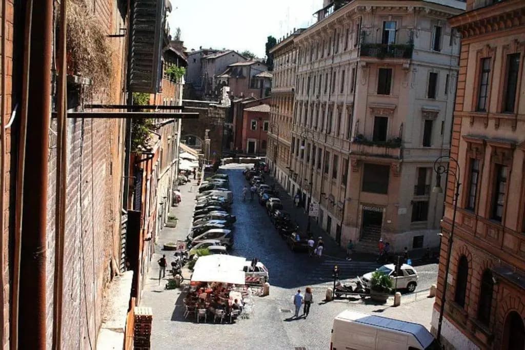 Portico d'Ottavia by the River - photo 7