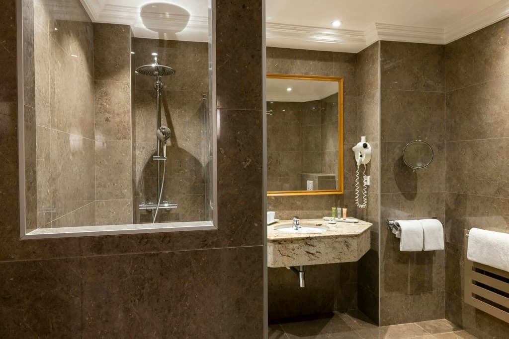 Hôtel Le Littré - photo 9