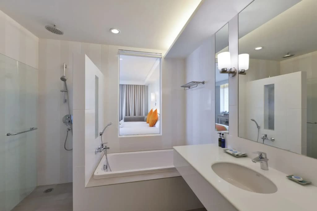 Hisea Huahin Hotel - photo 10