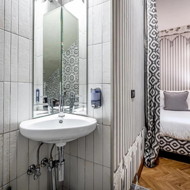 Hotel Duomo Firenze - photo 48
