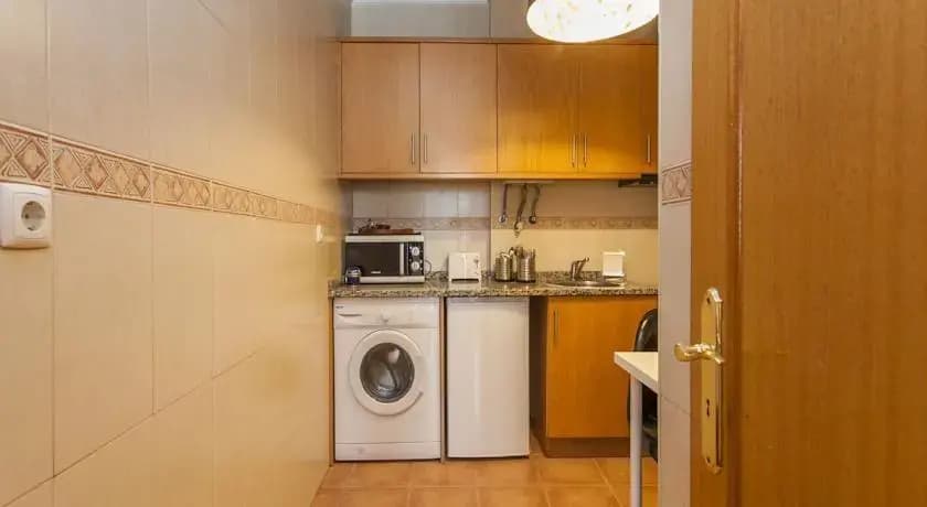 Gaveas Apartments - photo 8