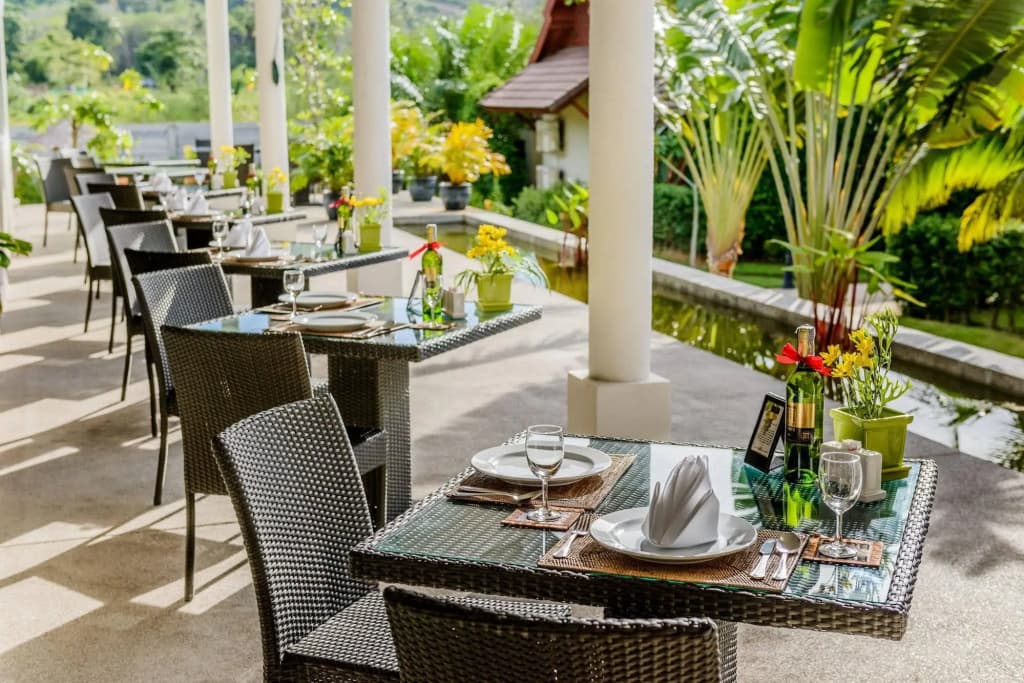 L'esprit de Naiyang Beach Resort - photo 20