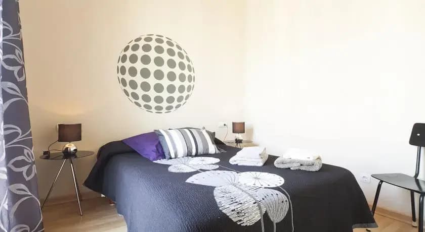 Plaza España Apartment - photo 3