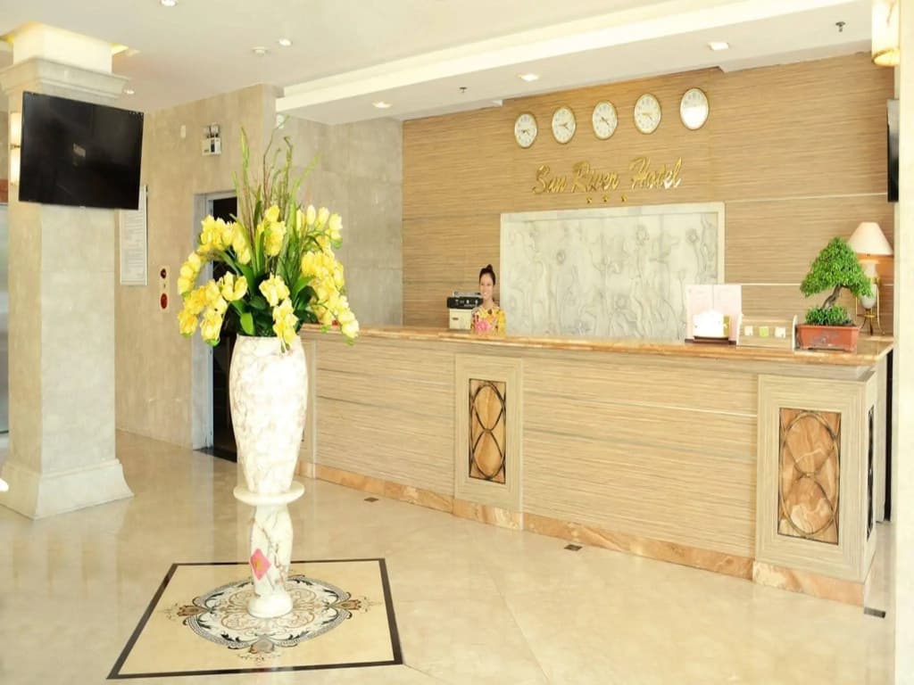 Sun River Hotel - photo 2