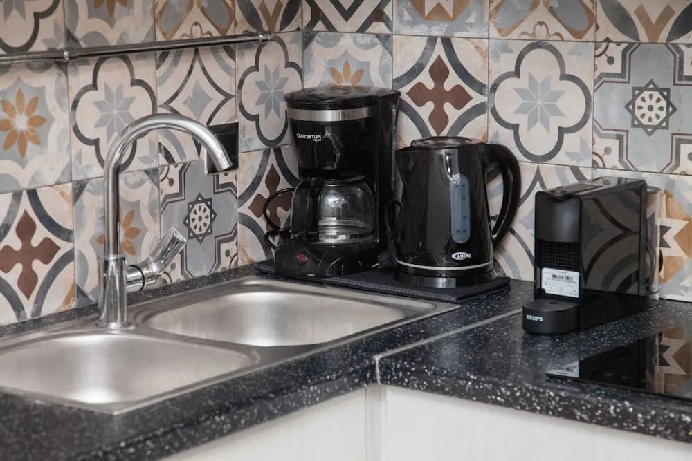 Metaxourgio 2 Bd Gem for Urban Explorers - photo 17