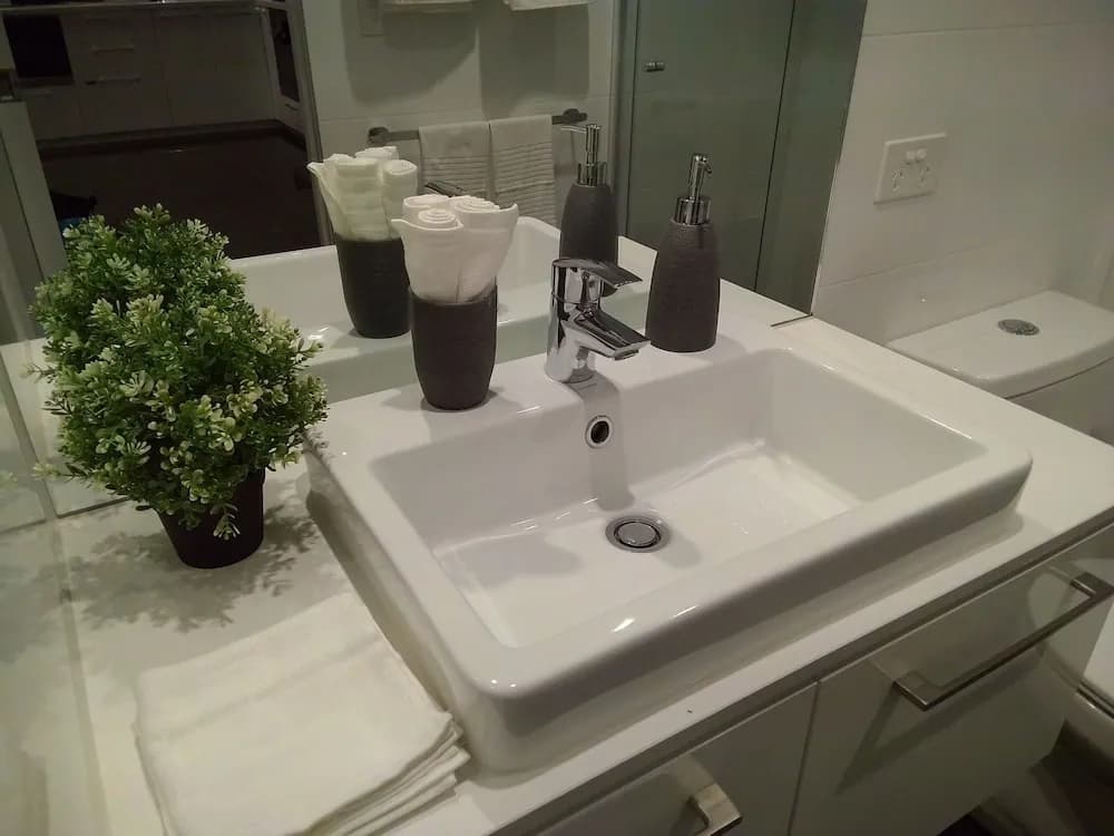 Bright and Cosy Apartment with Terrific View, Cbd - photo 9