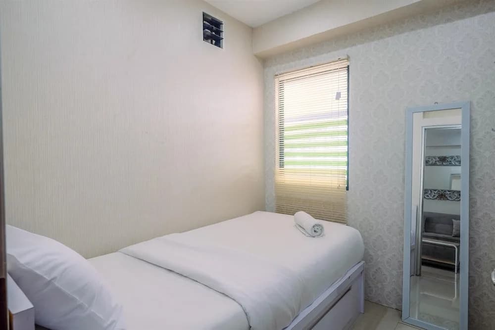Simple And Cozy Living 2Br At Cibubur Village Apartment - photo 3