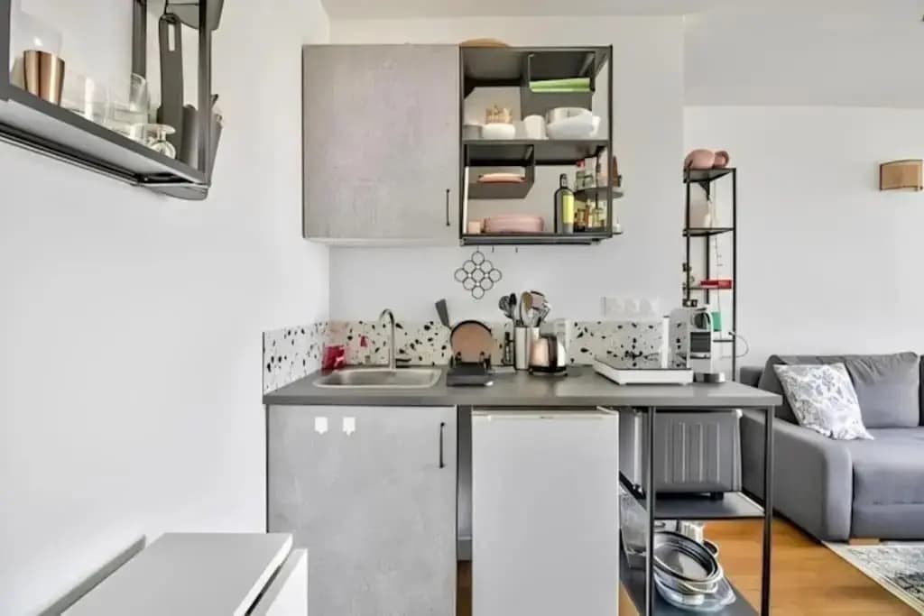 One Bedroom Apartment - Canal Saint Martin (360) - photo 2