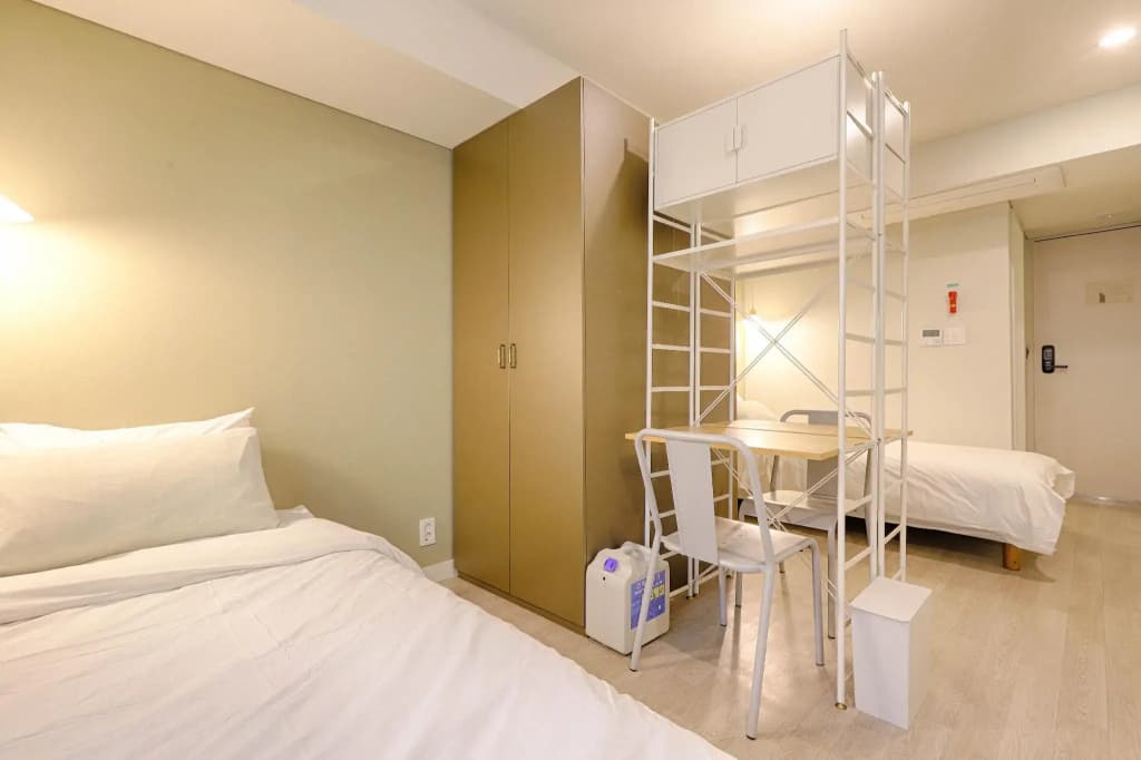Upflo Hostel - photo 14