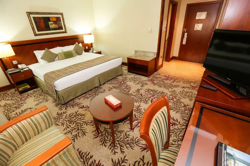 Ramee Royal Hotel - photo 16