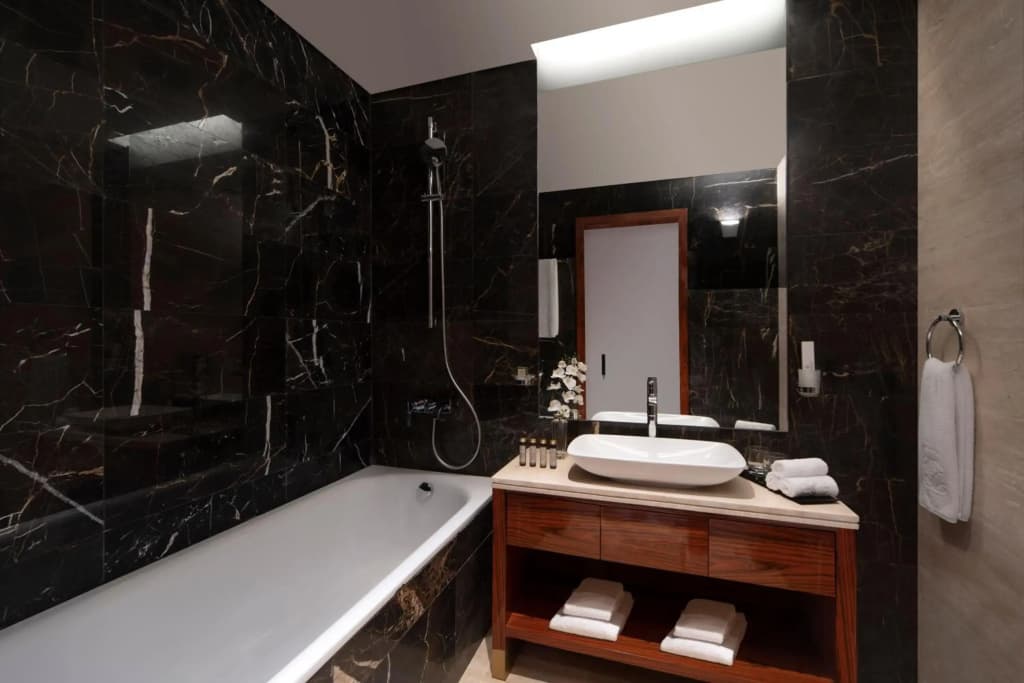 The Bentley Luxury Hotel and Suites - photo 10