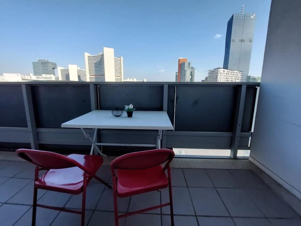 Mischek Tower Apartment with private terrace next to UNO - photo 15