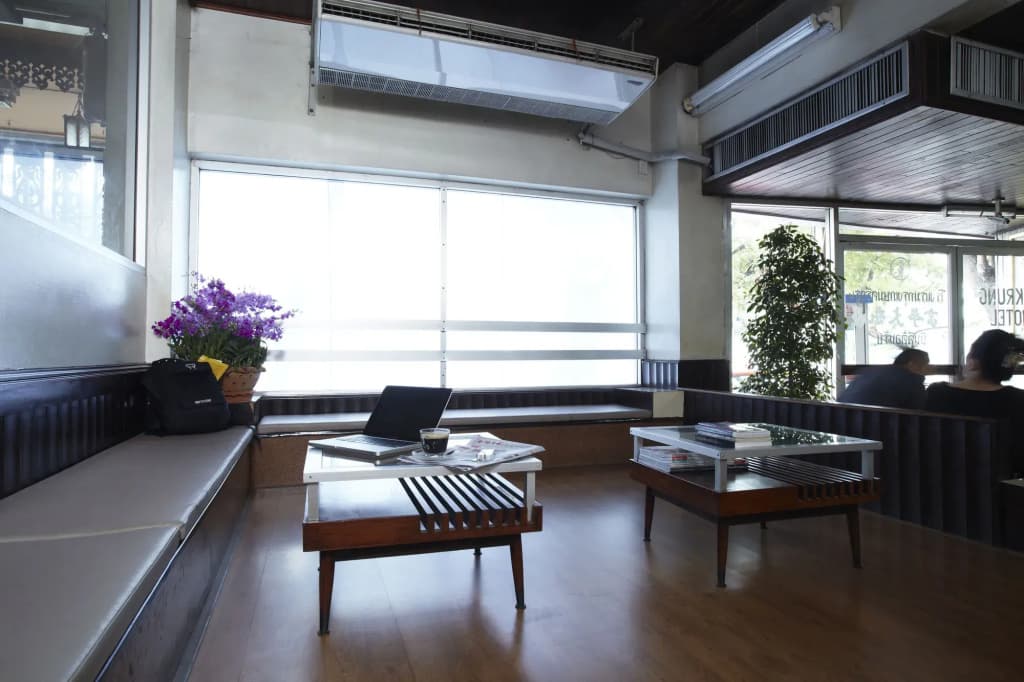 The Krungkasem Srikrung Hotel - photo 17