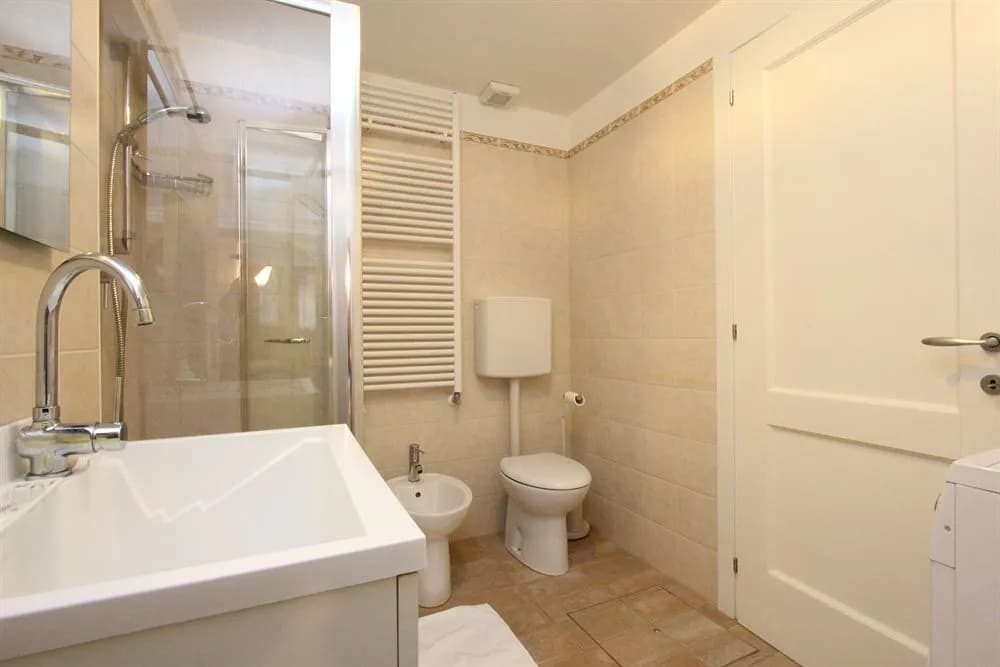 City Apartments - photo 9