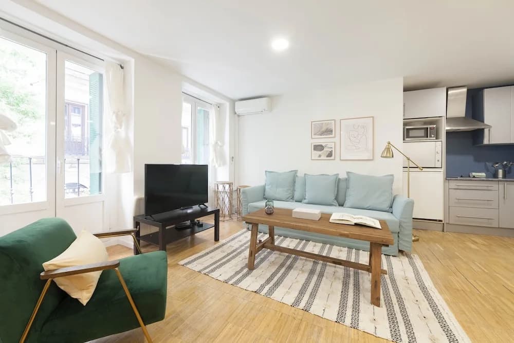 Bright & cosy studio in Puerta del Sol by Allô Housing. - photo 4