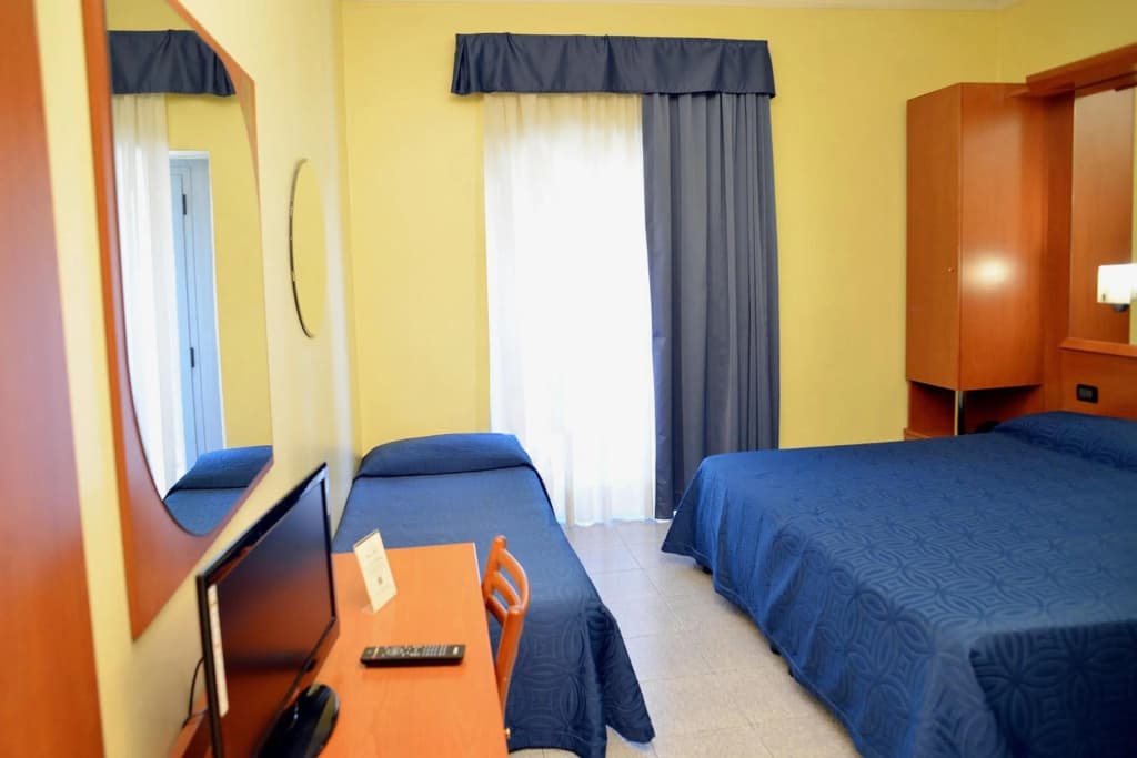 Hotel Aurora - photo 19