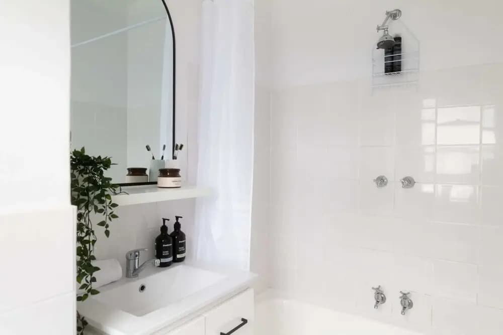 Stylish 1 Bedroom Apartment Near Beach - photo 6