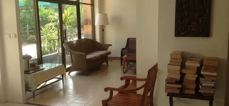 Sunny Guesthouse - photo 7