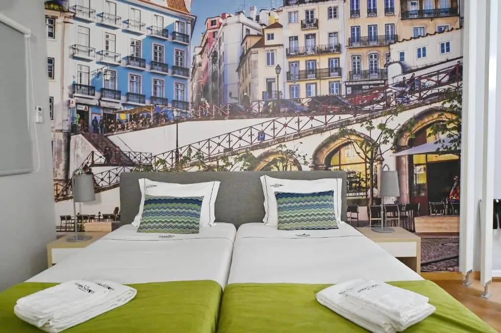 Famous Crows Lisbon Suites - photo 4