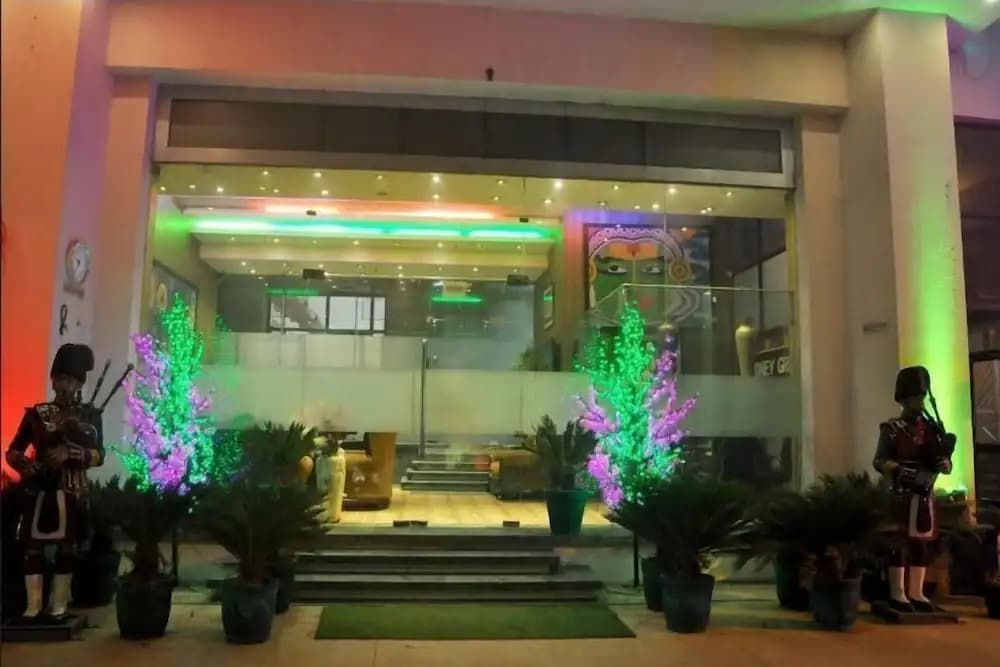 Sydney Grand Hotel & Resort - photo 1