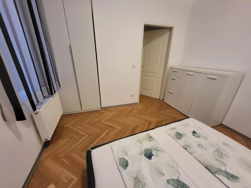 CozyNite Premium Apartment Hundertwasser - photo 1