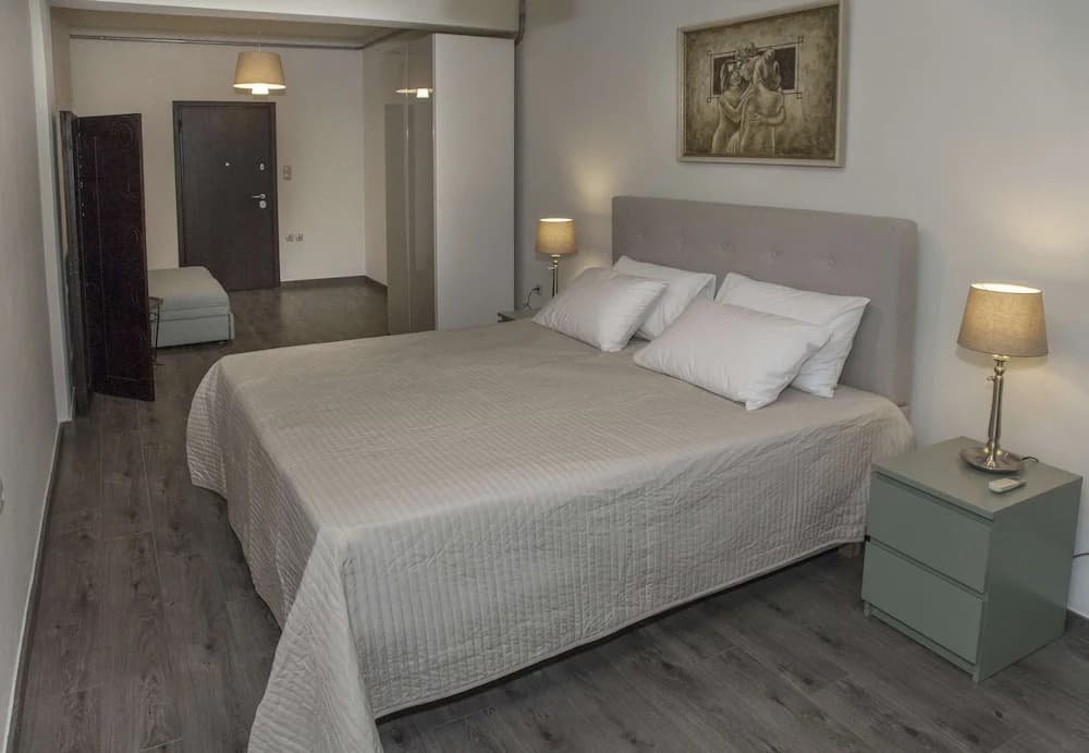 Superb Flat Close to Ancient Agora by GHH - photo 4